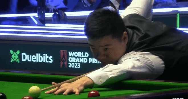 以她顽强的 以她顽强的