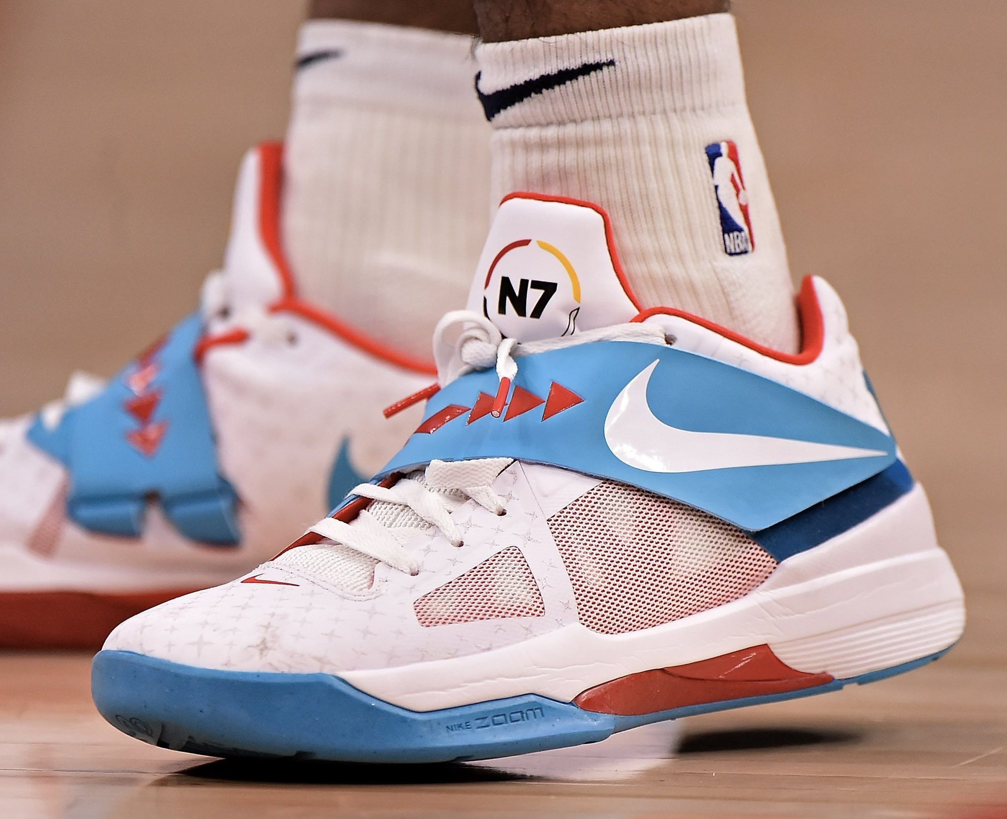 理性周期的 理性周期的